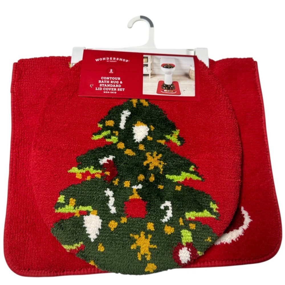 Wondershop Festive Red Christmas Tree Bath Rug Set